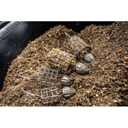 cage-feeder-longue-distance-dutch-master-bullet-feeder-preston-innovations.jpeg